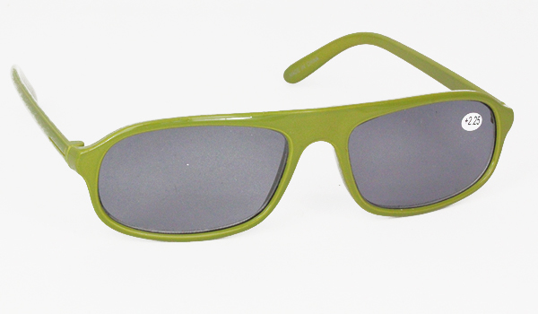 Solbrille med styrke i lys olivengrøn - Design nr. b73