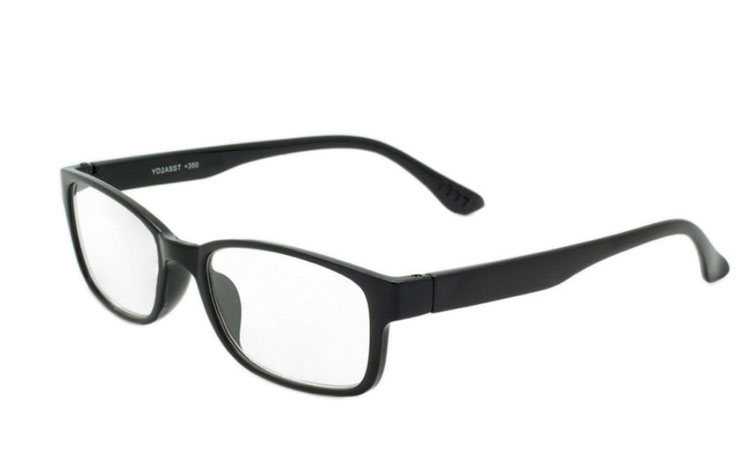 Sort hverdagsbrille i enkelt og stilet design
