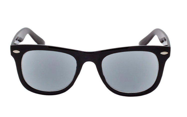 Sort solbrille med styrke i det moderigtige wayfarer design - hverdagsbriller.dk - billede 2